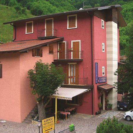 Albergo Belvedere Collio Luaran gambar